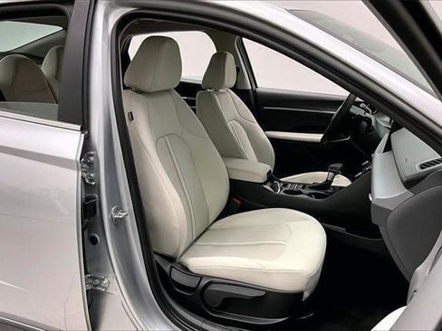 New 2025 Hyundai Sonata SE image 7