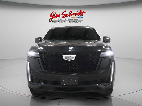 Used 2021 Cadillac Escalade ESV Sport Platinum image 3