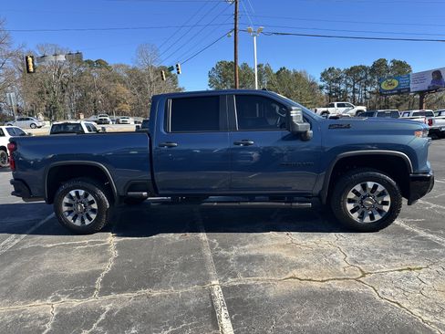 Certified 2025 Chevrolet Silverado 2500 Custom w/ Custom Value Package image 9