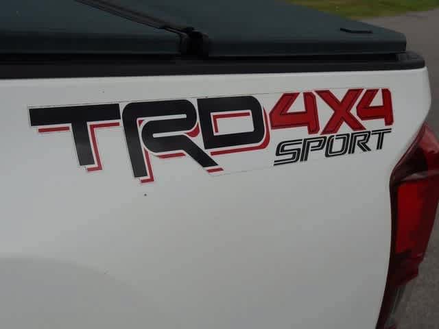 Used 2018 Toyota Tacoma TRD Sport AWD/4WD image 38