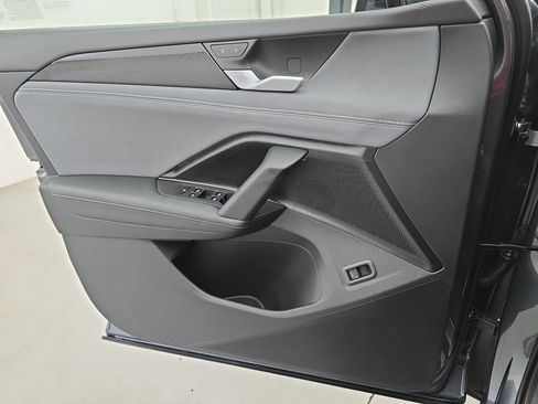 New 2026 Volkswagen Tiguan SE image 27