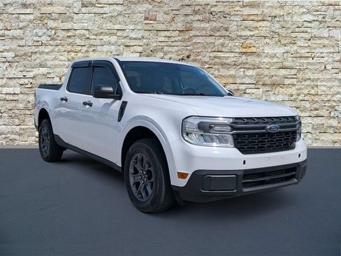 Used 2022 Ford Maverick XLT FWD image 1