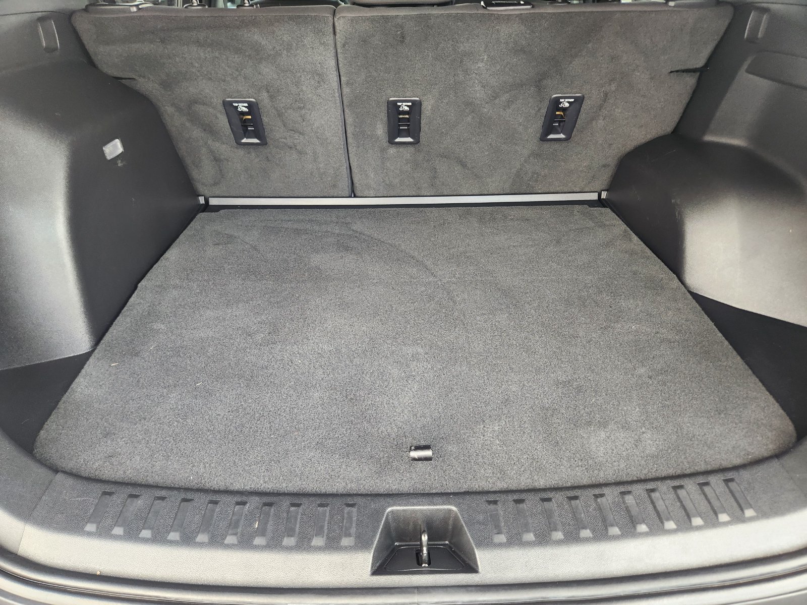 Certified 2025 Chevrolet Equinox LT w/ Safety and Technology Package FWD image 36