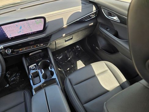 Used 2024 Buick Envision Preferred AWD/4WD image 36