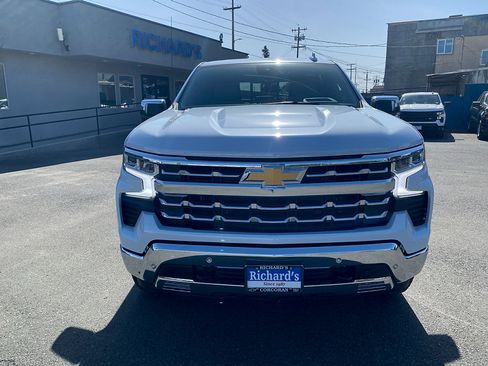 New 2026 Chevrolet Silverado 1500 LTZ w/ LTZ Premium Package AWD/4WD image 12