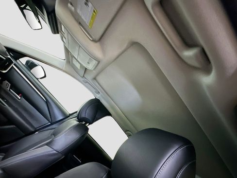 Used 2025 MAZDA CX-50 AWD 2.5 S w/ Premium Package image 27