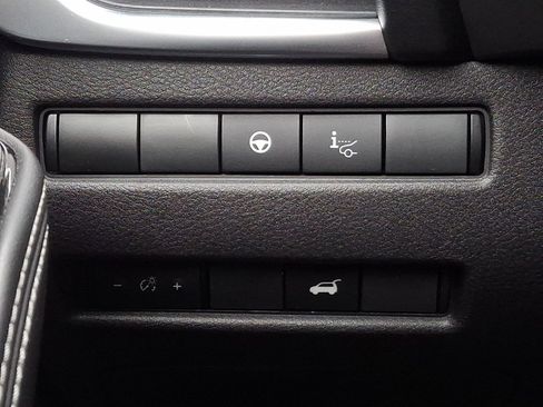 Used 2023 Nissan Rogue Platinum w/ Platinum Premium Package image 28