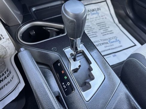 Used 2018 Toyota RAV4 XLE image 19