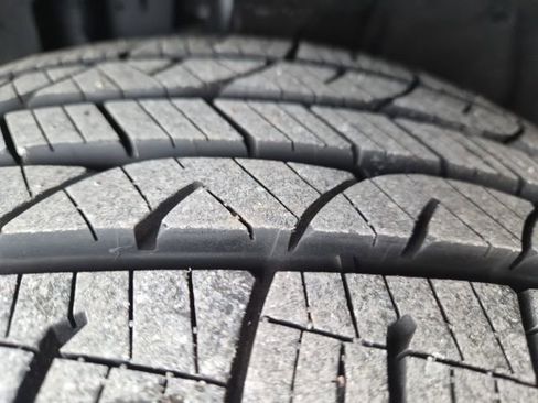 Used 2023 Jeep Grand Cherokee L Limited image 12