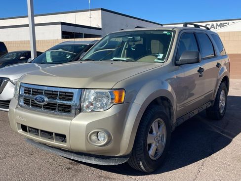 Used 2012 Ford Escape XLT image 4