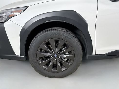 Used 2025 Subaru Outback Onyx Edition AWD/4WD image 38