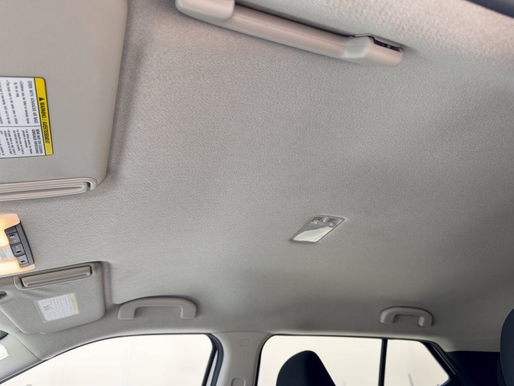 Used 2024 Nissan Kicks S FWD image 27