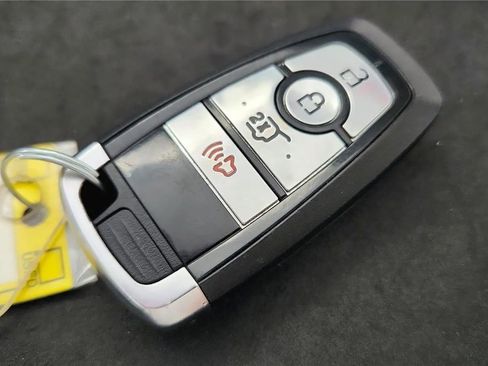 Used 2025 Ford Escape ST-Line AWD/4WD image 21