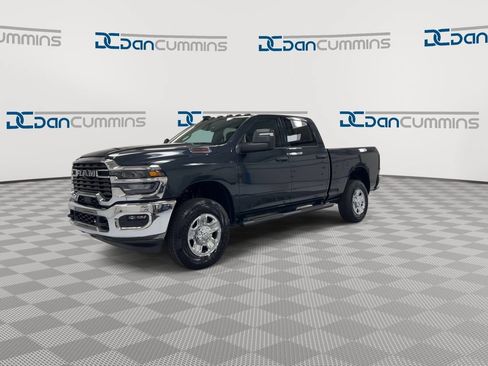 Used 2026 RAM 2500 Tradesman AWD/4WD image 4