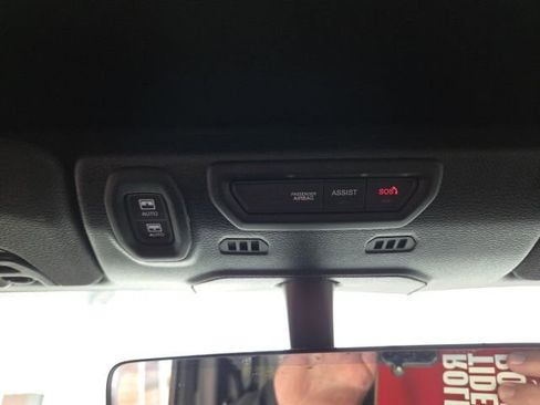 Used 2020 Jeep Wrangler Unlimited Sahara image 70