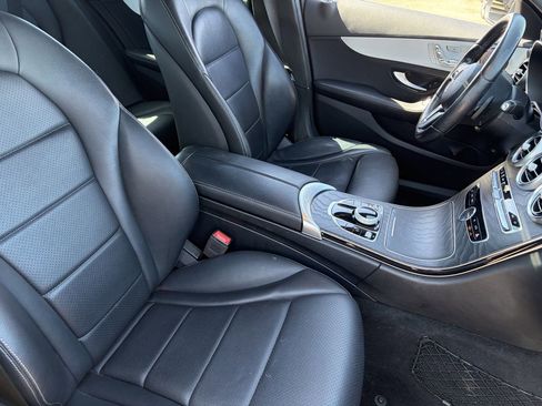 Used 2021 Mercedes-Benz C 300 Sedan image 11