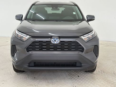 Used 2024 Toyota RAV4 XLE image 6