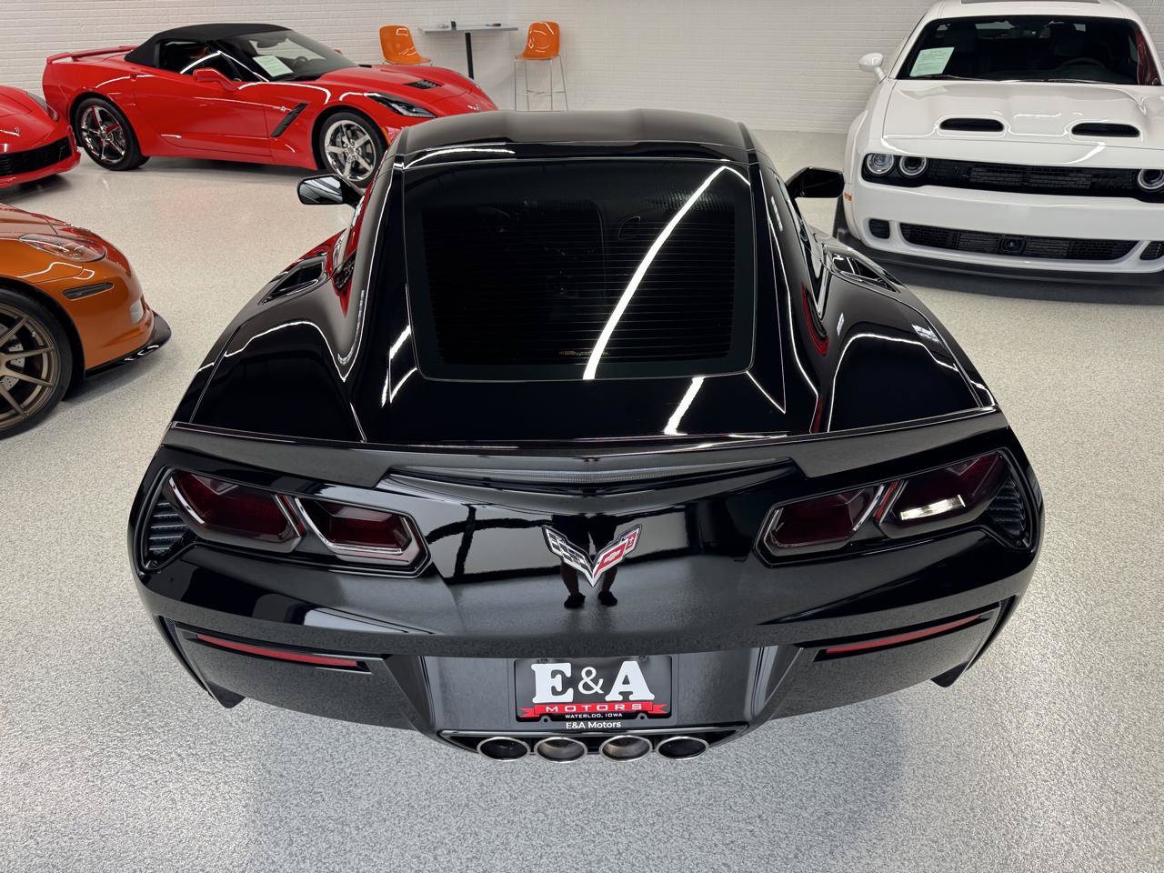 Used 2019 Chevrolet Corvette Stingray Coupe w/ 1LT RWD image 12