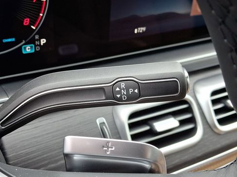 New 2026 Mercedes-Benz GLE 450 4MATIC image 11