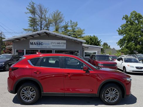 Used 2017 MAZDA CX-5 Sport AWD/4WD image 3