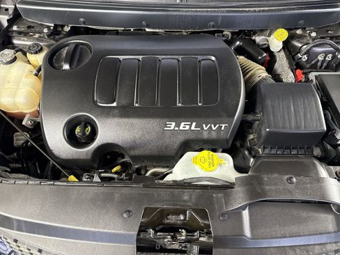 Used 2015 Dodge Journey Crossroad w/ Flexible Seating Group image 28