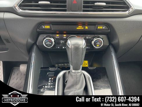 Used 2018 MAZDA CX-9 Touring w/ Touring Premium Package image 32