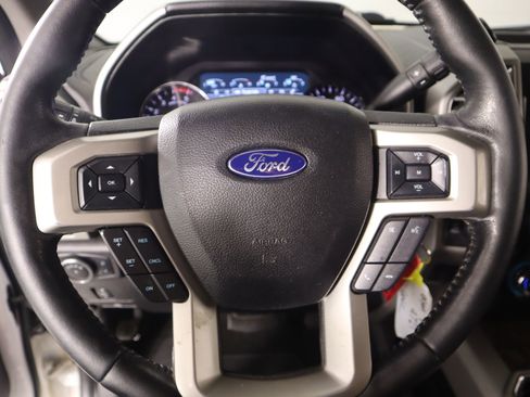 Used 2017 Ford F250 Lariat w/ Chrome Package image 3