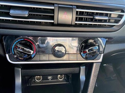 Used 2021 Kia Seltos S image 19