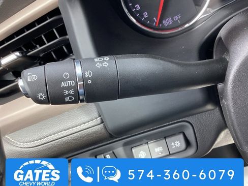 Used 2023 GMC Acadia Denali w/ Denali Ultimate Package AWD/4WD image 34