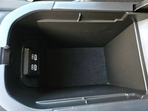 Used 2025 Toyota RAV4 LE FWD image 30