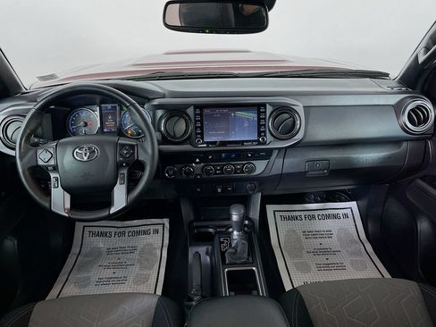 Used 2021 Toyota Tacoma TRD Sport AWD/4WD image 12