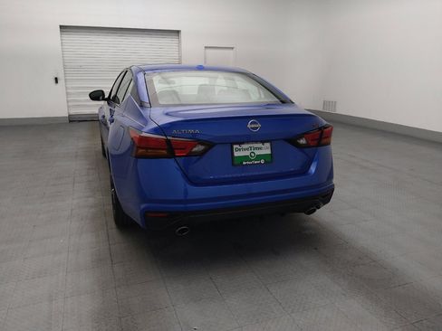 Used 2025 Nissan Altima 2.5 SR w/ SR Premium Package FWD image 6