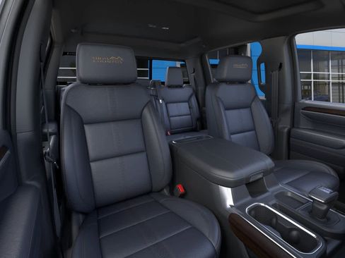 New 2026 Chevrolet Silverado 1500 High Country w/ Z71 Off-Road Package AWD/4WD image 16