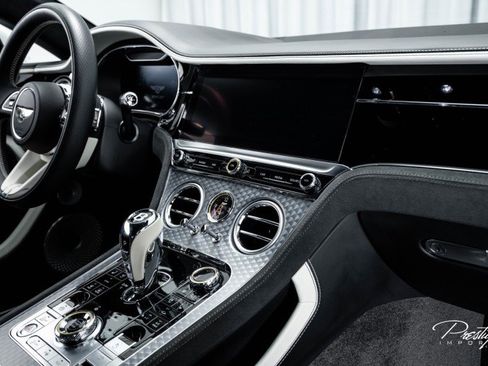 Used 2024 Bentley Continental GT Speed image 40