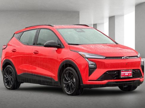 New 2027 Chevrolet Bolt RS w/ Technology Package image 2