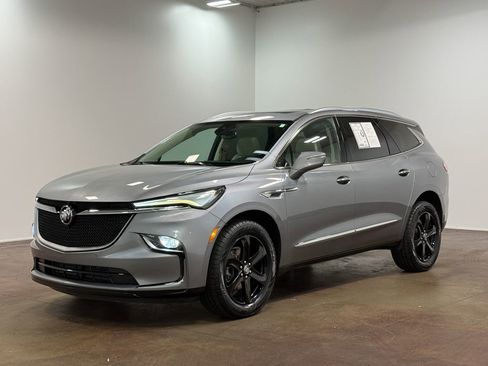 Used 2023 Buick Enclave Essence w/ Experience Buick Package image 28