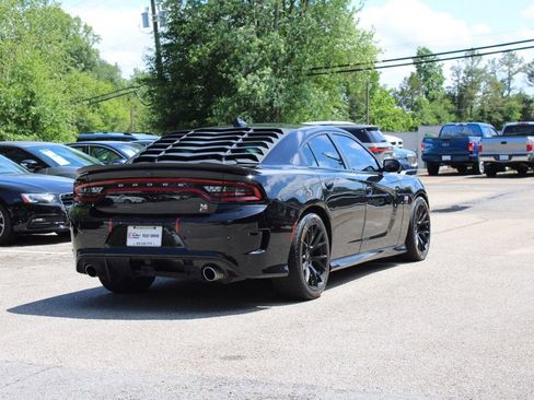 Used 2019 Dodge Charger Scat Pack w/ Dynamics Package RWD image 8
