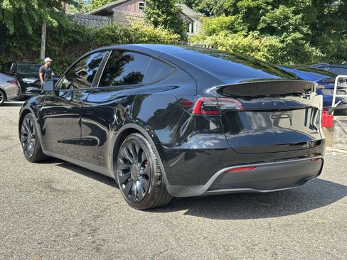Used 2022 Tesla Model Y Performance AWD/4WD image 5