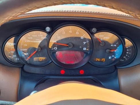 Used 2004 Porsche 911 Carrera 4S image 18