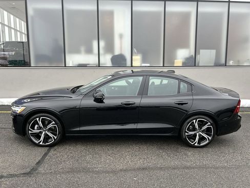 Certified 2025 Volvo S60 B5 Plus image 5