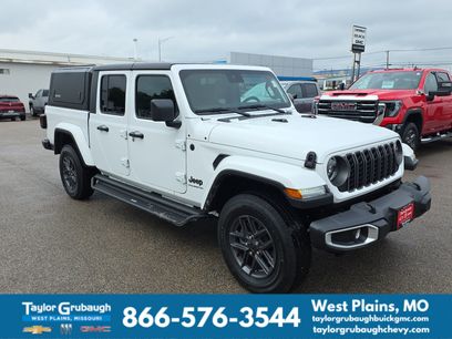 Used 2025 Jeep Gladiator Sport