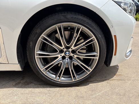 Used 2022 BMW 750i xDrive w/ Luxury Rear Seating Package AWD/4WD image 13