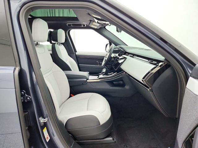 New 2026 Land Rover Range Rover Sport Dynamic SE AWD/4WD image 18