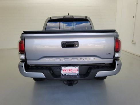 Used 2021 Toyota Tacoma Limited RWD image 6