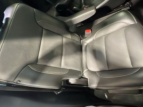 Used 2019 GMC Acadia SLT AWD/4WD image 19