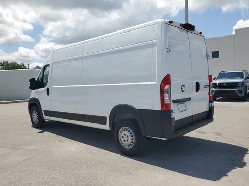 Used 2026 RAM ProMaster 2500 w/ Convenience Group FWD image 7