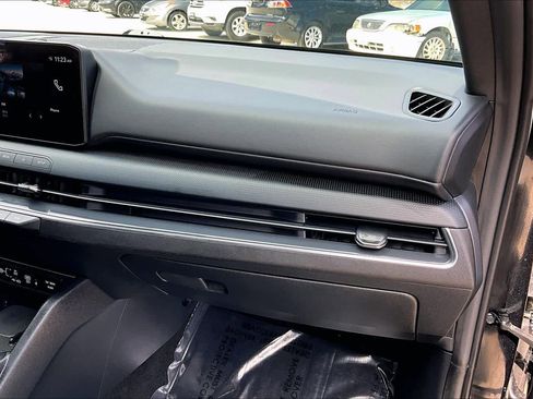 Used 2025 Kia K4 GT-Line w/ GT-Line Sunroof Package image 19