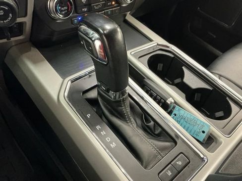 Used 2020 Ford F150 Lariat w/ Equipment Group 502A Luxury AWD/4WD image 23