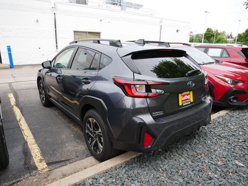 Used 2024 Subaru Crosstrek 2.0i Premium AWD/4WD image 4