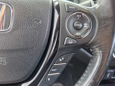 Used 2017 Honda Ridgeline RTL-E image 33